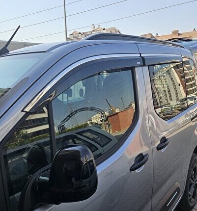 Fiat Yeni Doblo Kromlu Cam Rüzgarlığı 4 Lü Set 2024 2025 Model Yeni Doblo Makyajlı Nıken