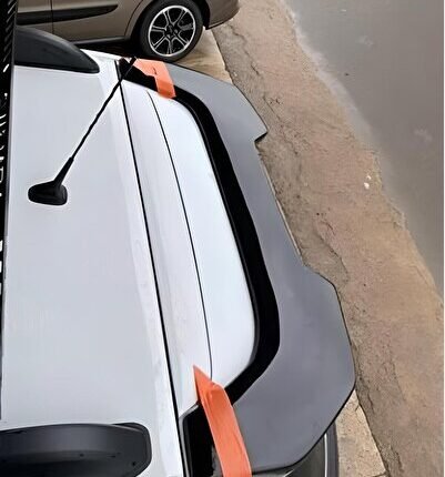 Dacia Duster 2021 Sonrası Cam Üstü Spoiler Astarlı