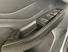 1722574556928761_min.png Ford Focus Uyumlu Yedek Parça 2019+ Kapı Kolçak Kaplama Siyah - Görsel 1