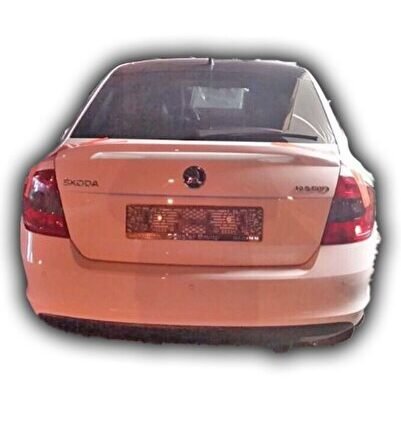 Skoda Rapid 2014 Yüksek Spoiler Boyasız