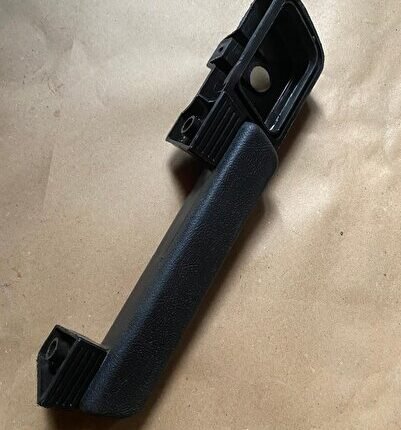 MURAT 124 ARKA KAPI KAPI KOLÇAĞI SOL  ESKİ ÜRETİM  ETİKETÇİLERE ÖZEL CAN PLASTİK OPAR