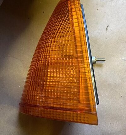 TOFAŞ DOĞAN KARTAL ŞAHİN 88 SONRASI ÖN SOL SARI SİNYAL ÇERKEZ ESKİ ÜRETİM DUYLU