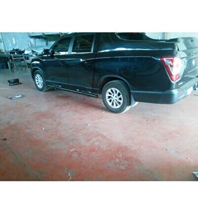 – DUSTER 2014-2018 Uyumlu Krom Ø70 Yan Basamak | TUBULAR C MODELİ SİYAH