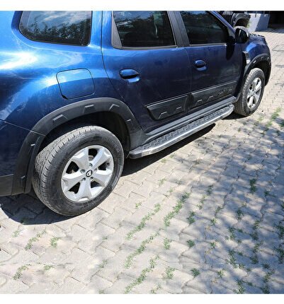 Dacia Duster Dodik Seti - Çamurluk ve Kapı, Damalı, Sensör Delikli (12 Parça) | (2018-2024)