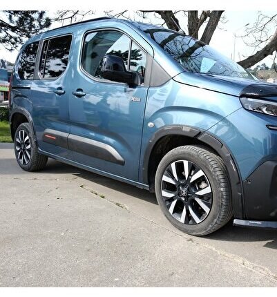 Citroen Berlingo 2019- Yılı ve Sonrası Uyumlu Çamurluk Dodik 8 Parça