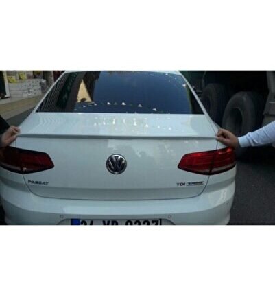Volkswagen Passat 2015 Model Uyumlu Spoiler BOYASIZ