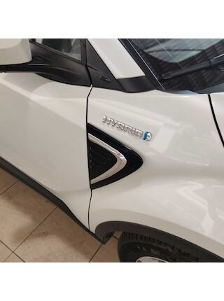 Toyota Chr Ön Çamurluk Izgarası Plastiği Siyah Krom