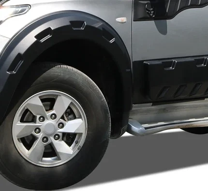 Mitsubishi L200 Çamurluk Dodik Seti 4 Parça Abs 2015-2019 Arası