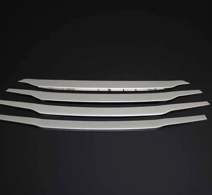 OMSA Ford Courier Krom Ön Panjur 4 Parça 2014-2017 Arası