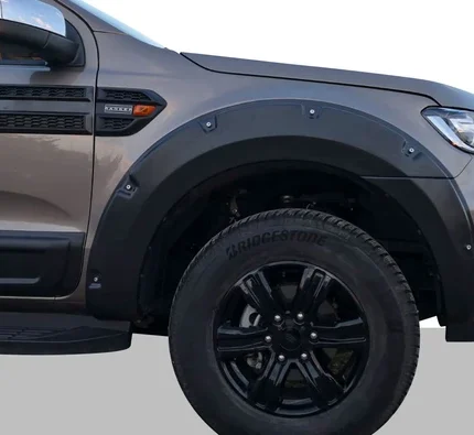 Ford Ranger XLT Çamurluk Dodikleri Vidalı 6 Parça 2015-2022 Arası