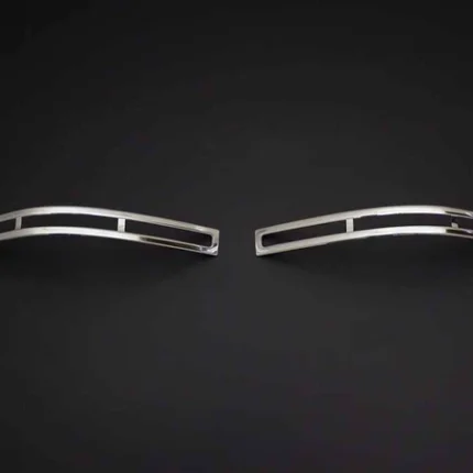 OMSA VW T6 Transporter Krom Arka Reflektör Çerçevesi Tek Kapı 2 Parça 2015-2023 Arası